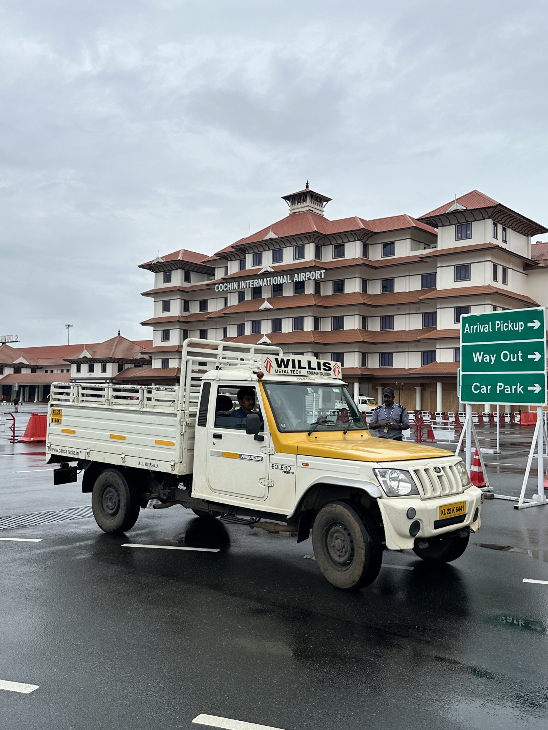 PANDARACKSKOCHIAIRPORT